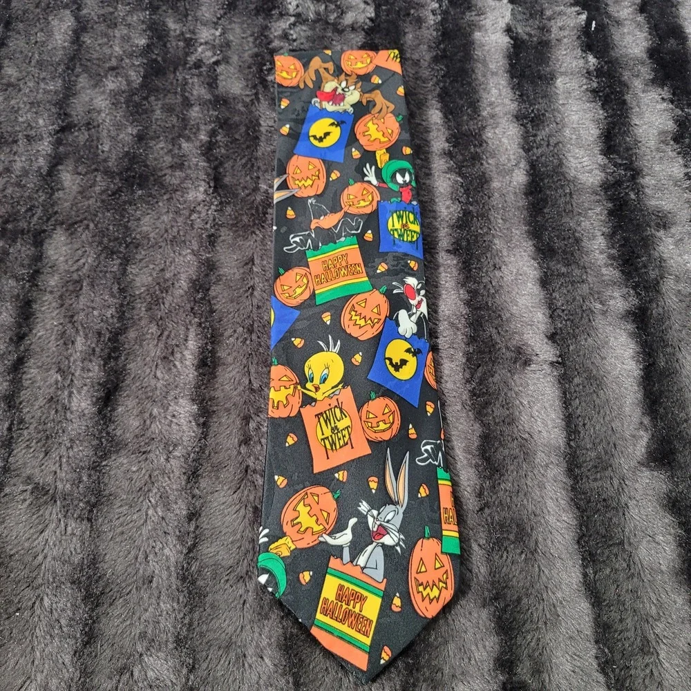 Vintage Looney Tunes Mania Halloween Tie Bugs Bunny Tweety Taz 1996 Black